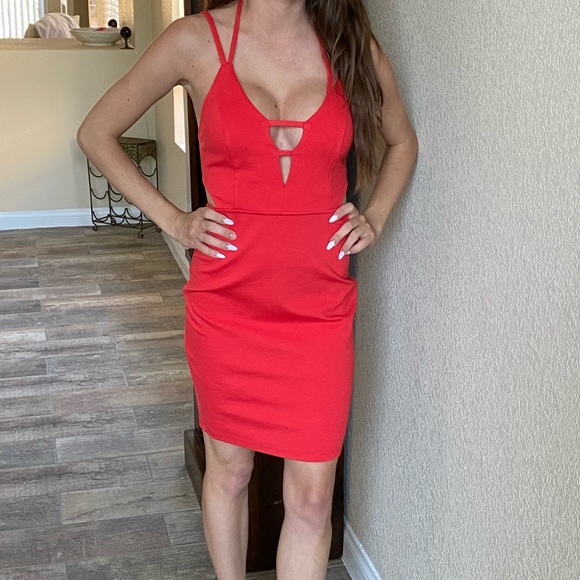 Red deep v cutout cocktail club dress - Picture 5 of 5